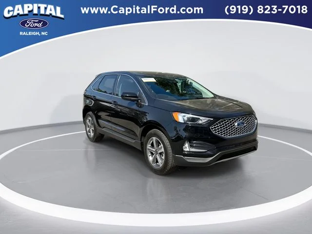 Used 2024 Black Ford SEL image 2