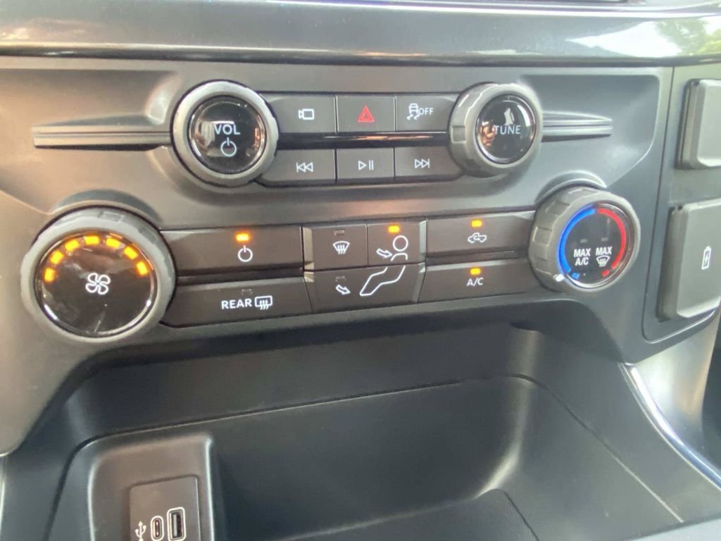 Used 2025 Atlas Blue Metallic Ford STX image 26