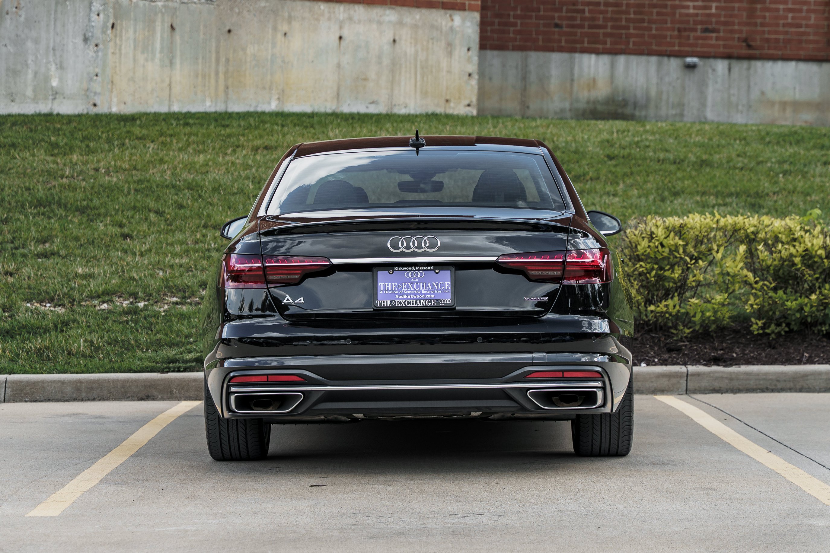 Used 2024 Mythos Black Metallic Audi S line Premium image 27