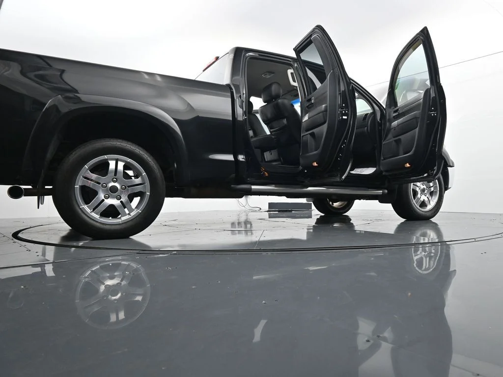 Used 2010 Black Toyota Grade image 42