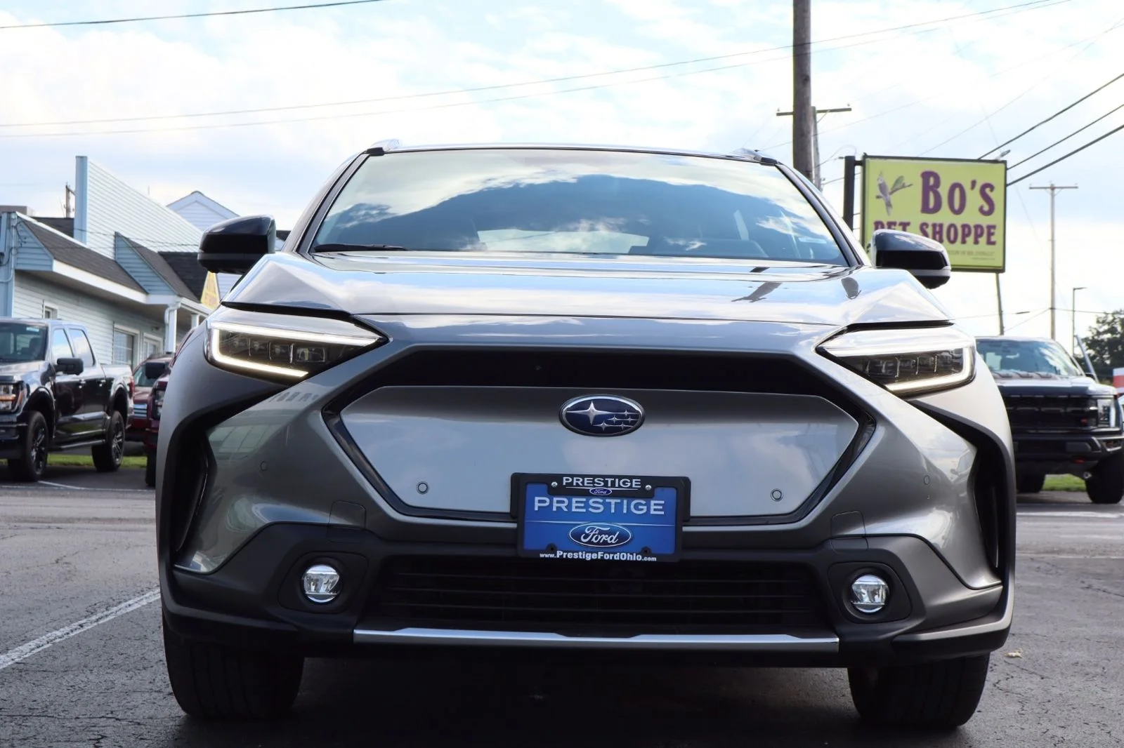 Used 2023 Smoked Carbon Subaru Touring image 8