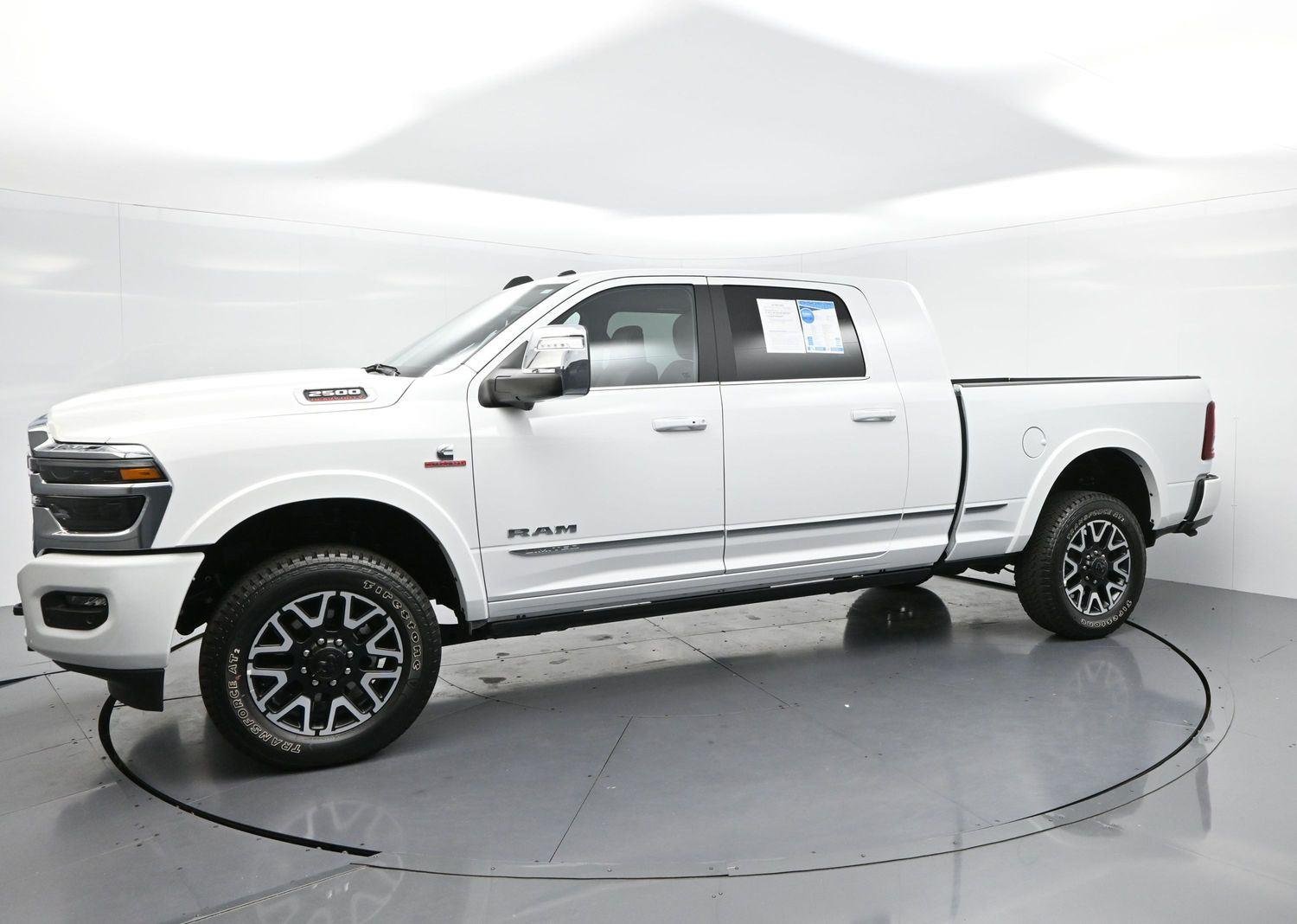 Used 2025 White Ram Limited image 4