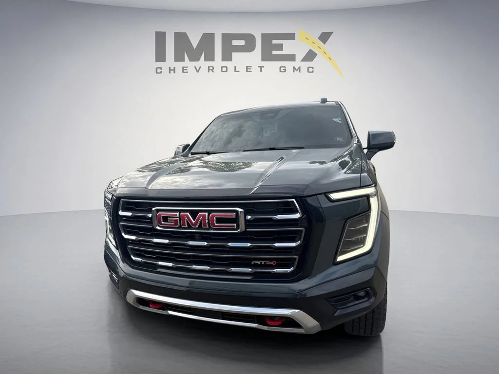 Used 2025 Midnight Pine GMC AT4 image 8