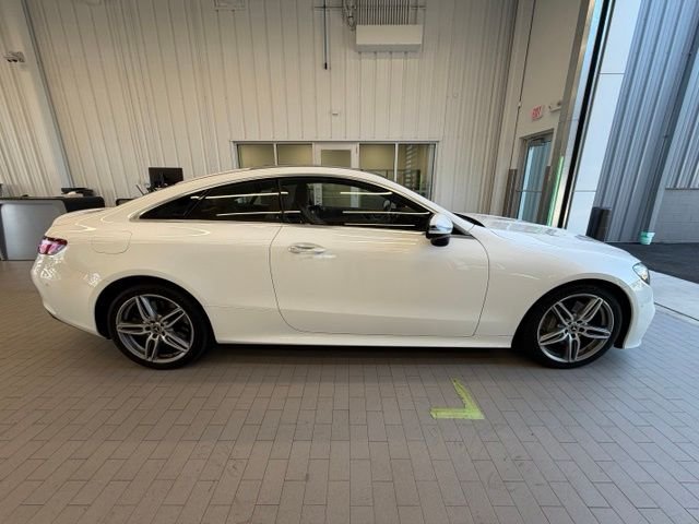 Used 2018  Mercedes-Benz E 400 image 2