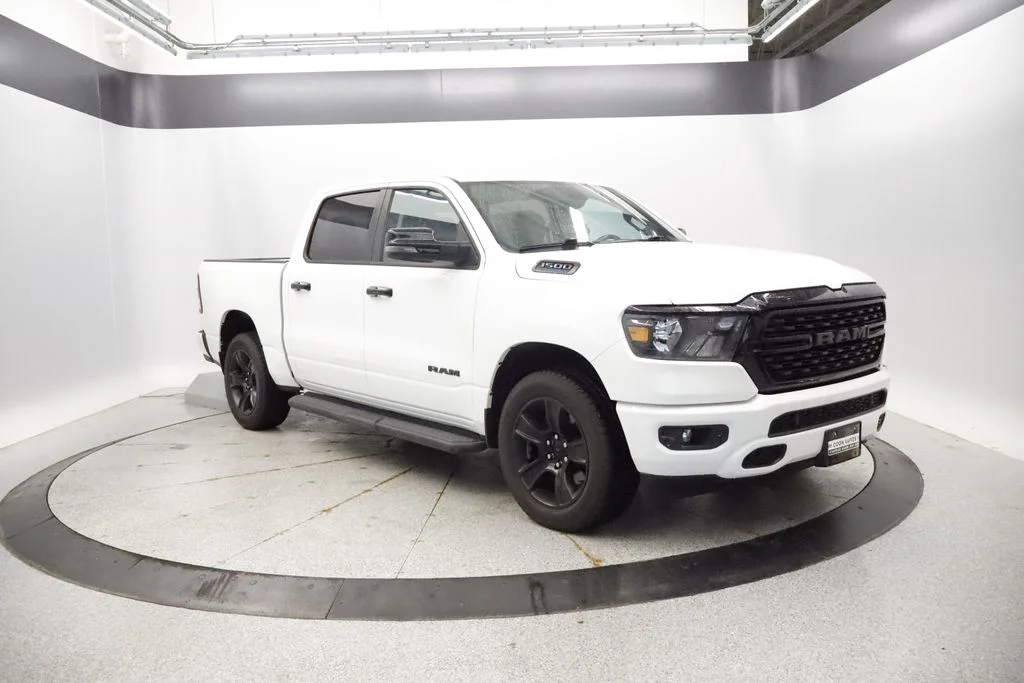 Used 2024 White Ram Big Horn/Lone Star image 7