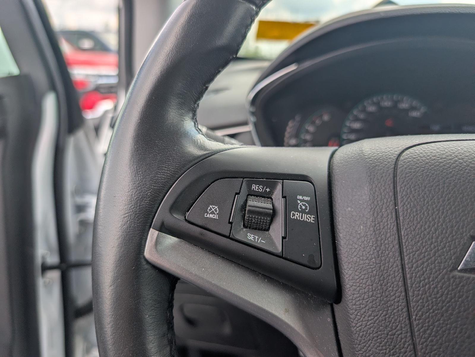 Used 2020 Summit White Chevrolet LT image 12