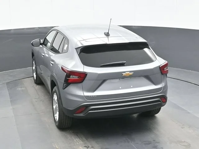 2026 Chevrolet Trax LS - Photo 10