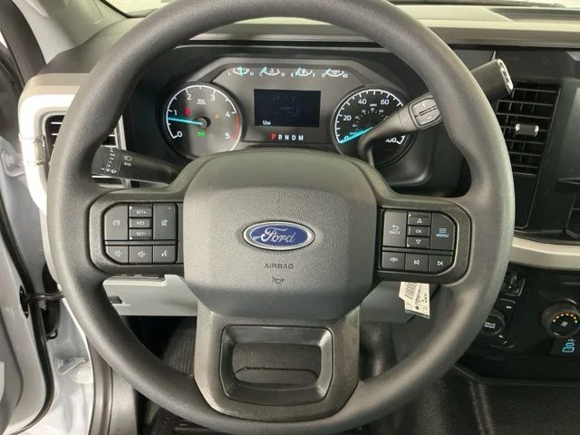 New 2026 Oxford White Ford XL image 15