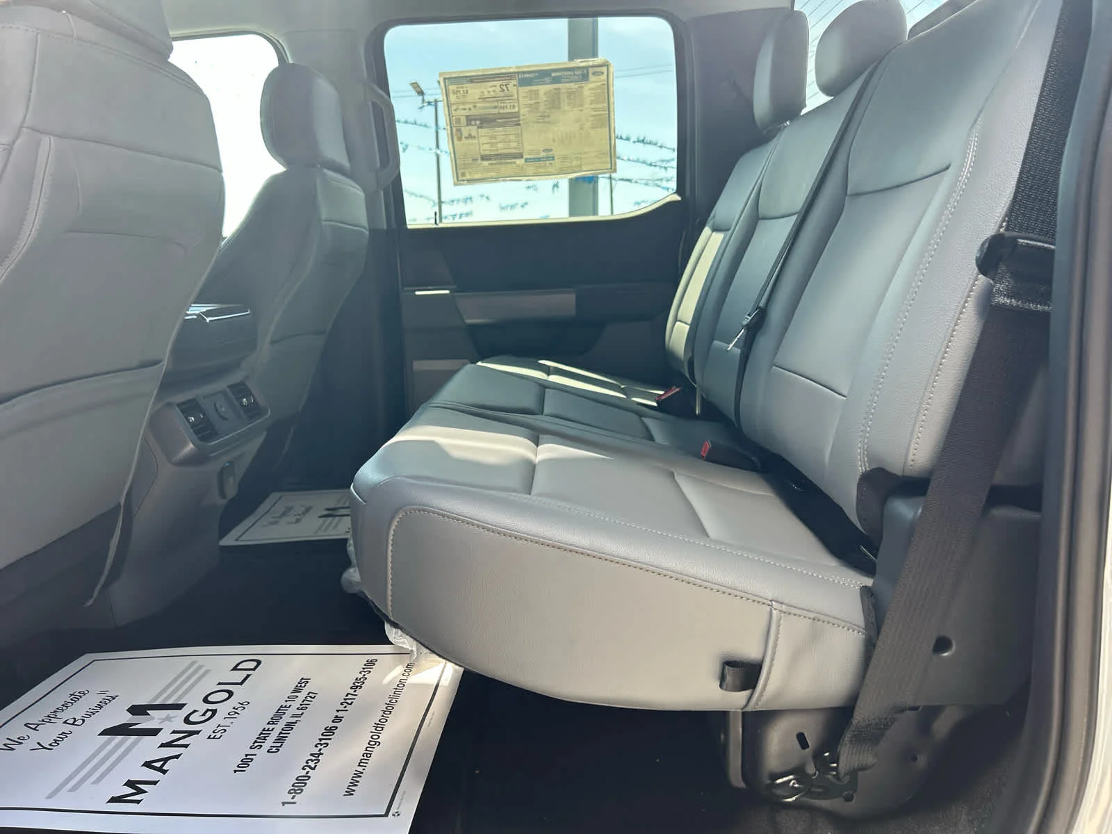 2025 Ford F-150 Lightning Flash - Photo 14