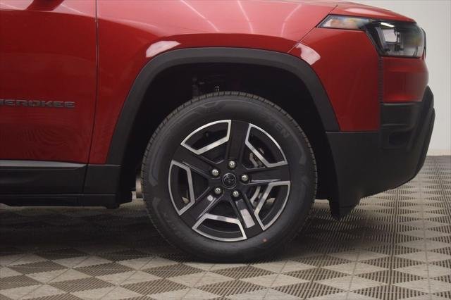 New 2026 Red Hot Pearl-Coat Exterior Paint Jeep Laredo image 7