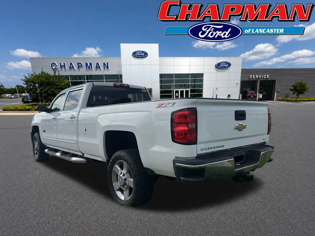Used 2016 Summit White Chevrolet LT image 3