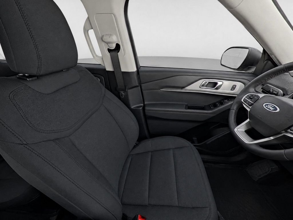 New 2026 Space White Metallic Ford Active image 10
