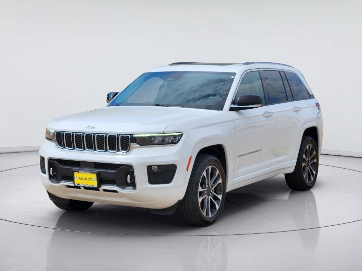 Used 2022 Bright White Clearcoat Jeep Overland image 3