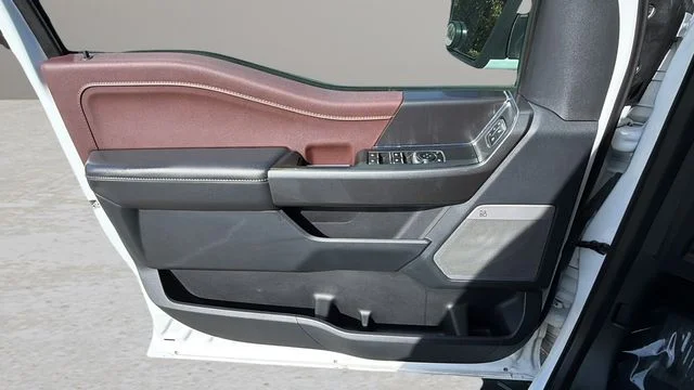 Used 2023 White Ford Lariat image 19