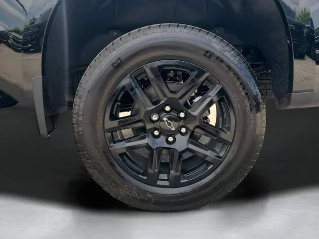 New 2026 Black Chevrolet RST image 32