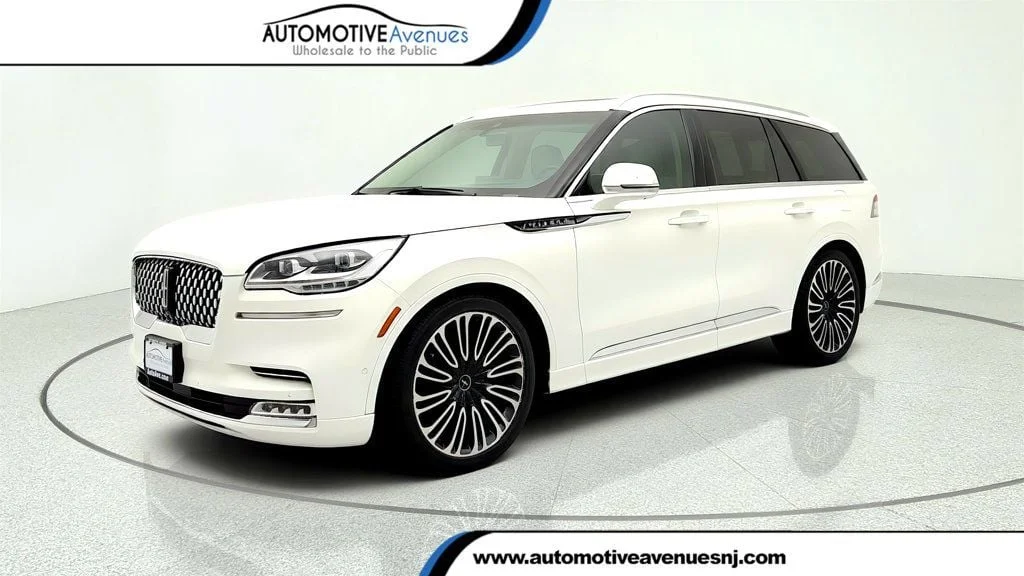2020 Lincoln Aviator Black Label AWD's photo