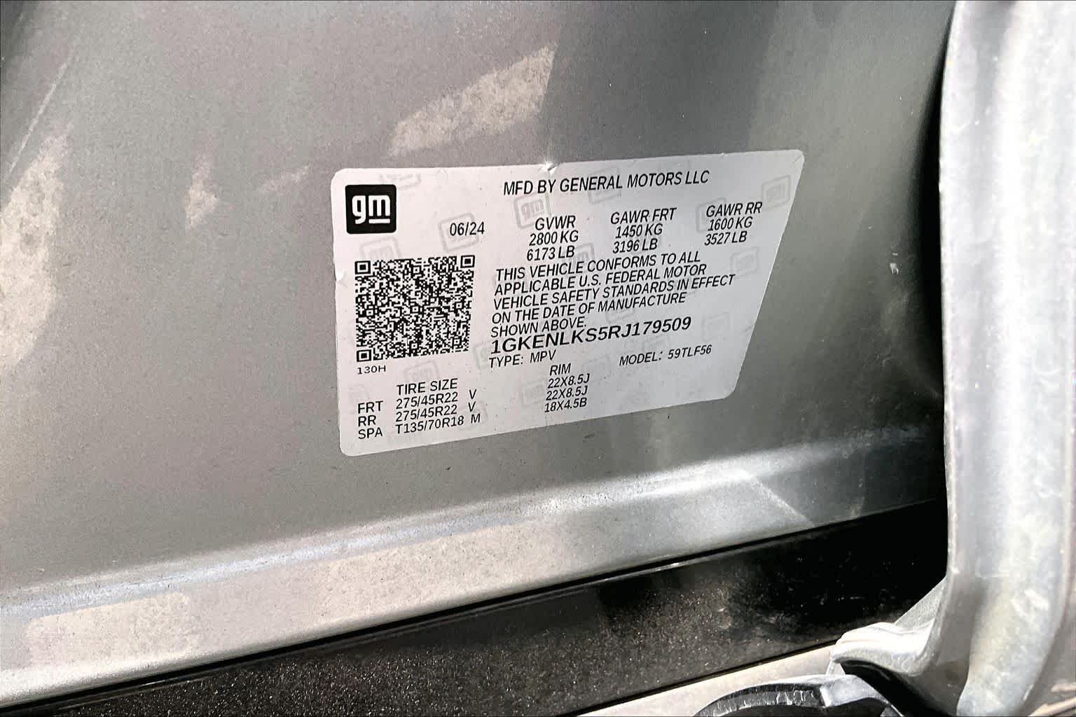 Used 2024 Sterling Metallic GMC FWD Denali image 39