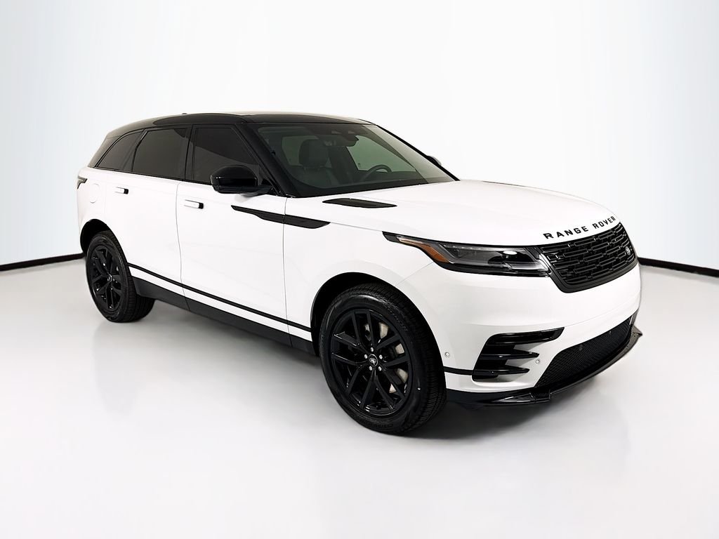 Used 2026 Fuji White Land Rover Dynamic SE image 3