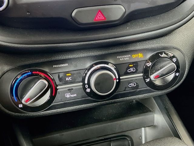 2025 Kia Soul LX - Photo 18