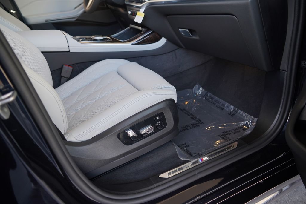 New 2027 Carbon Black Metallic BMW xDrive40i image 19