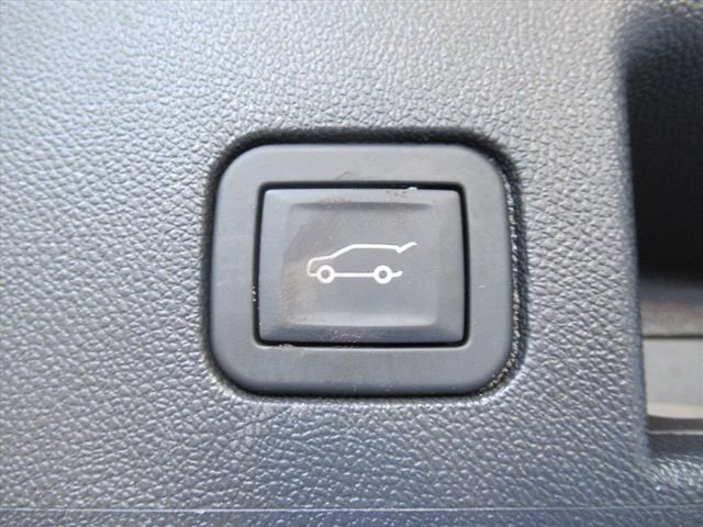 Used 2024 Red Chevrolet LT image 33