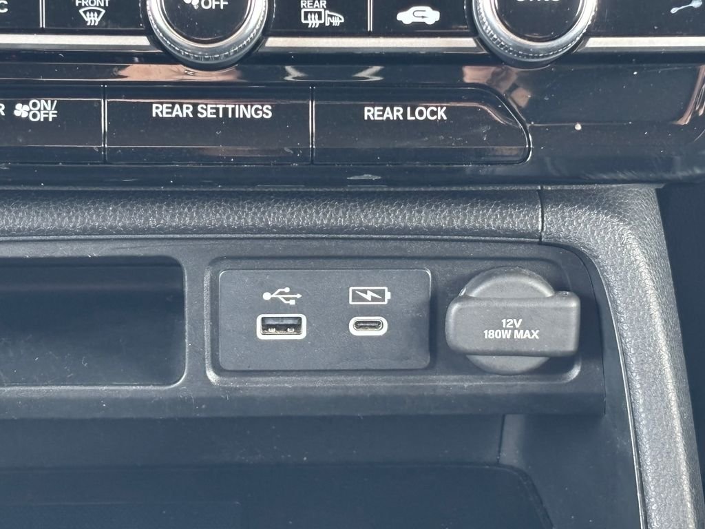 2023 Honda Pilot EX-L - Photo 16