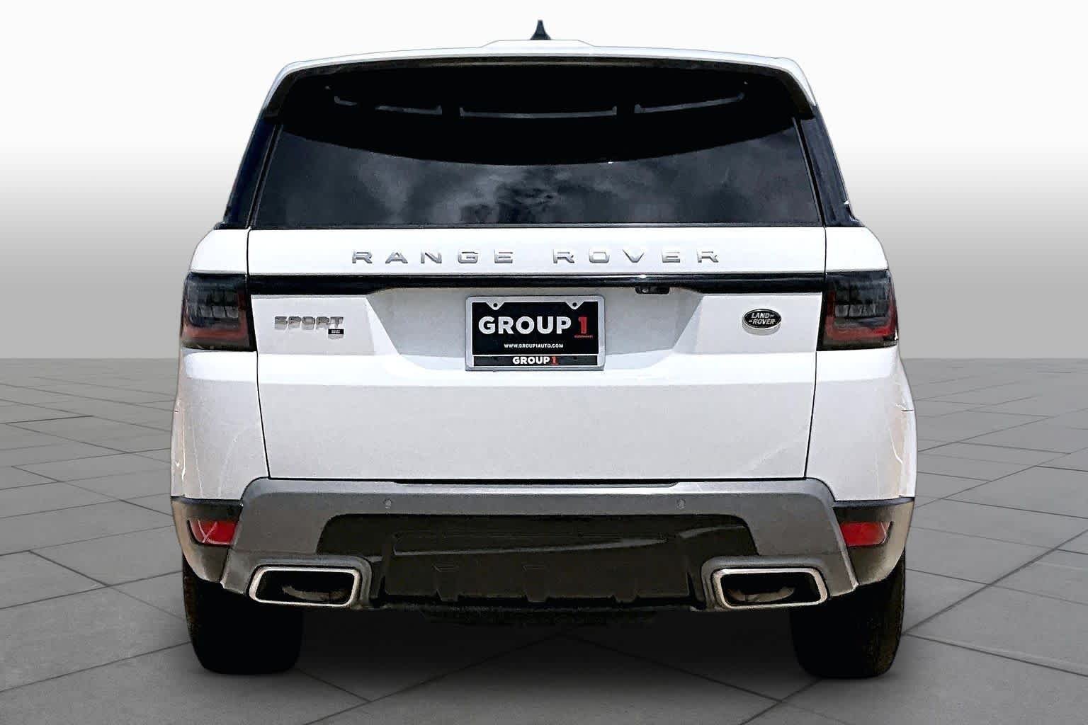 Used 2020 Yulong White Metallic Land Rover SE image 5