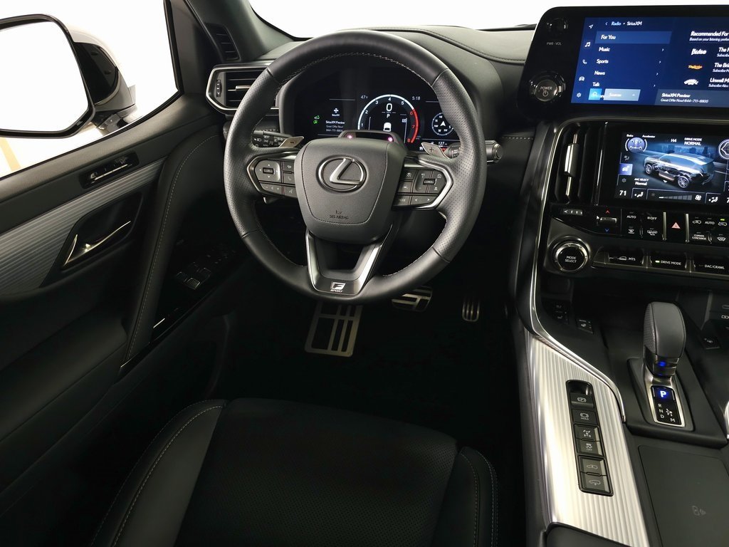 2025 LEXUS LX - Image 21