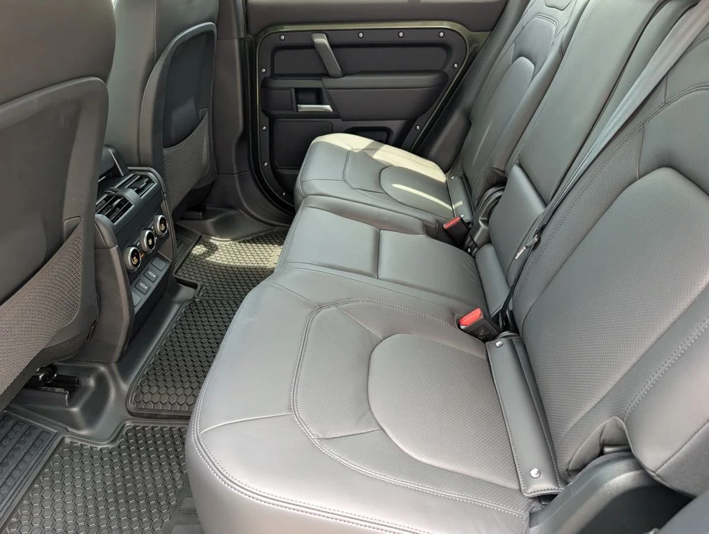 New 2026 Woolstone Green Land Rover S image 25