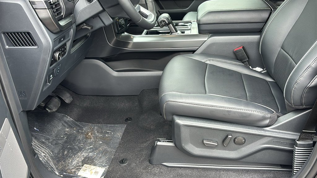 New 2026 Agate Black Metallic Ford Lariat image 23
