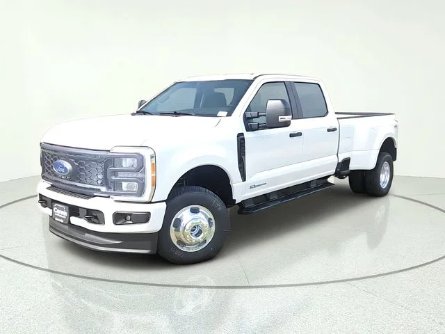 New 2026 Oxford White Ford F-350® XL image 1