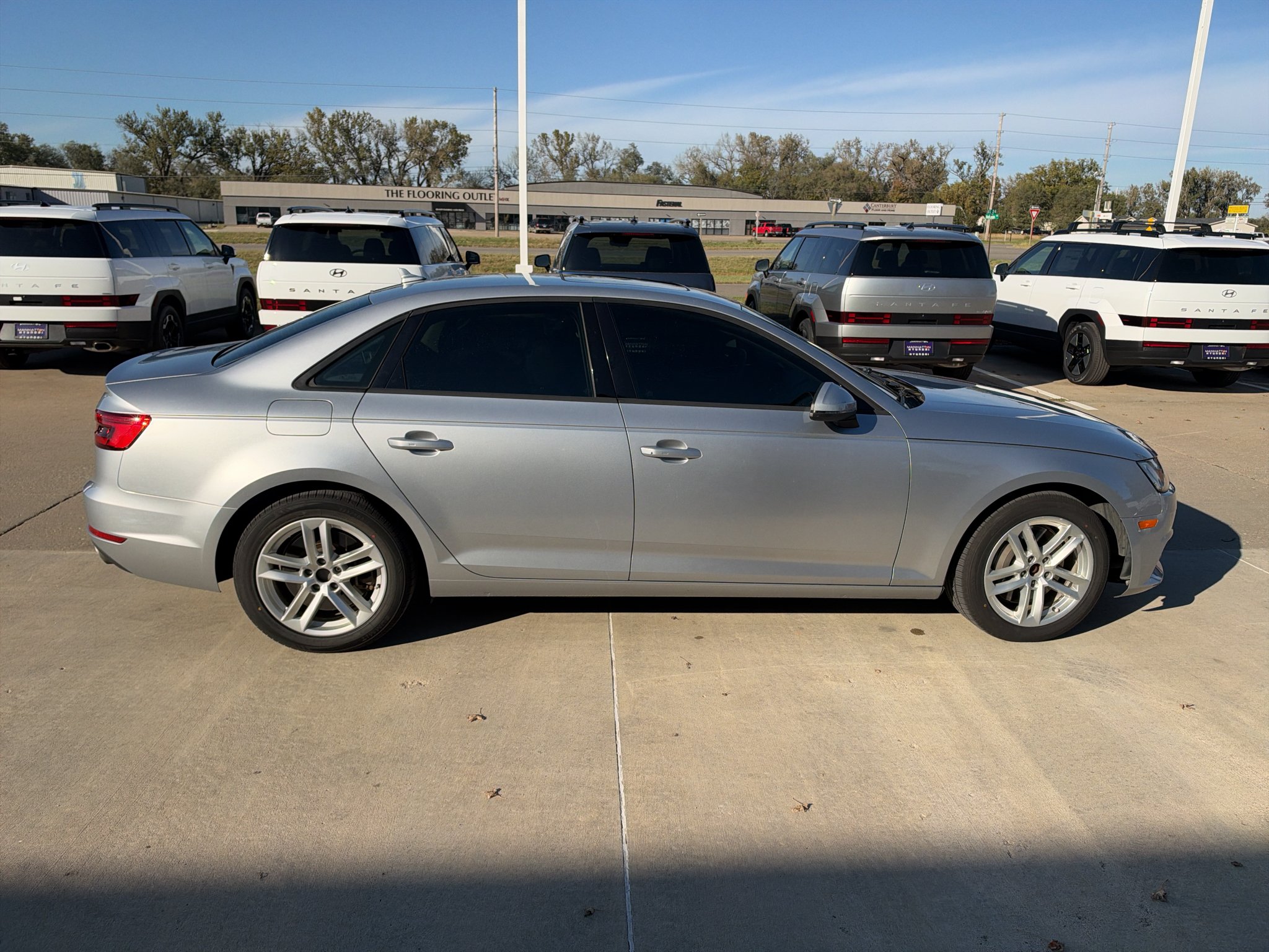 Used 2017 Florett Silver Metallic Audi Premium image 5