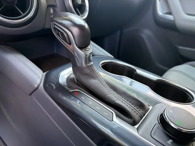 Used 2020 SILVER ICE METALLIC Chevrolet LT image 32