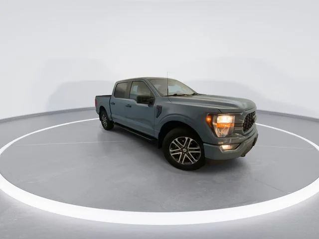 Used 2023 Blue Ford XL image 2