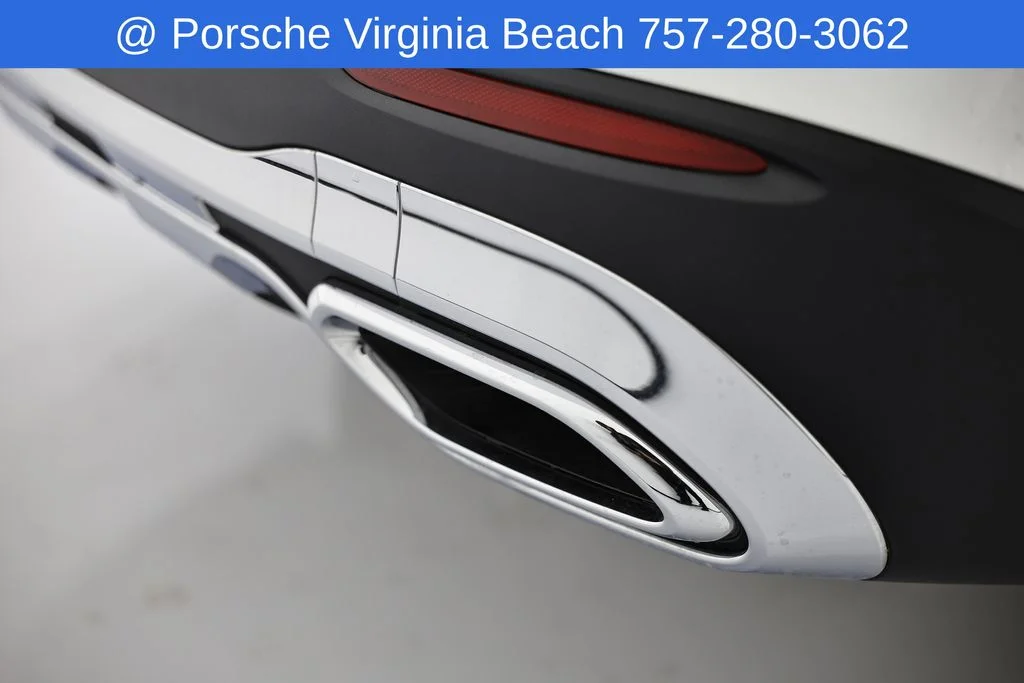 Used 2025 White Mercedes-Benz GLC 300 image 17