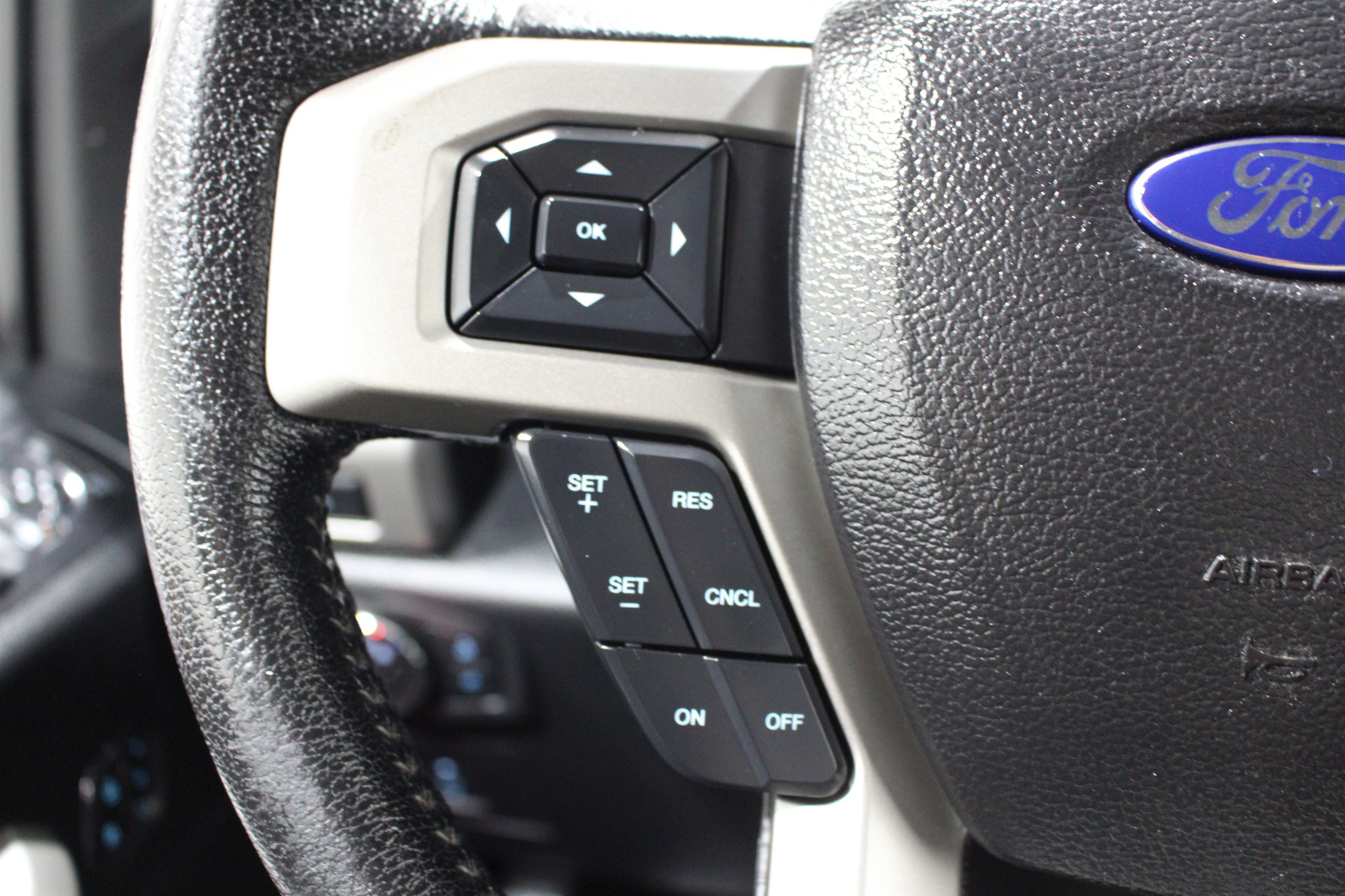 2016 Ford F-150 Lariat - Photo 12