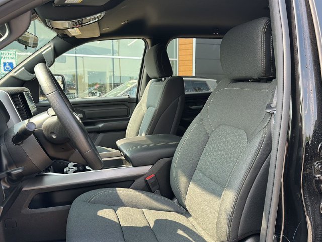 2026 RAM 1500 Express - Photo 12