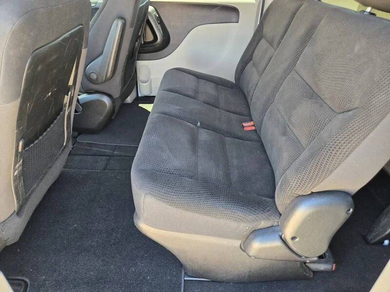 Used 2019 White Knuckle Clearcoat Dodge SE image 8