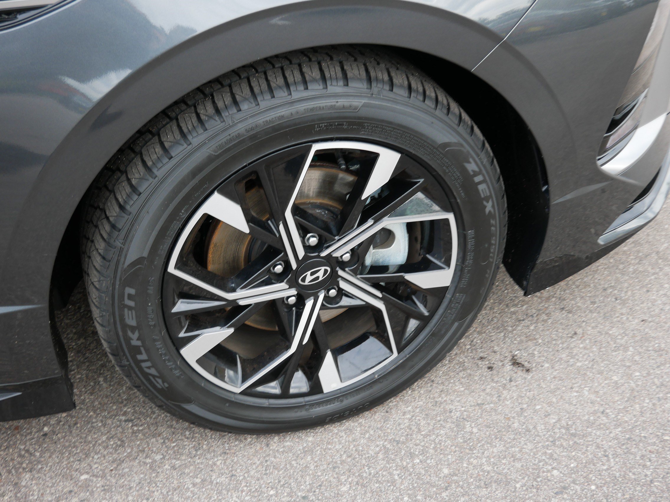 2025 Hyundai Sonata SEL - Photo 12