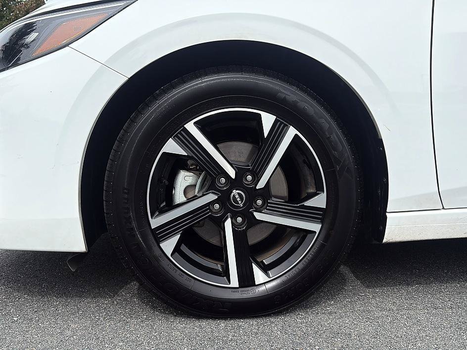 Used 2025 Fresh Powder Nissan SV image 9