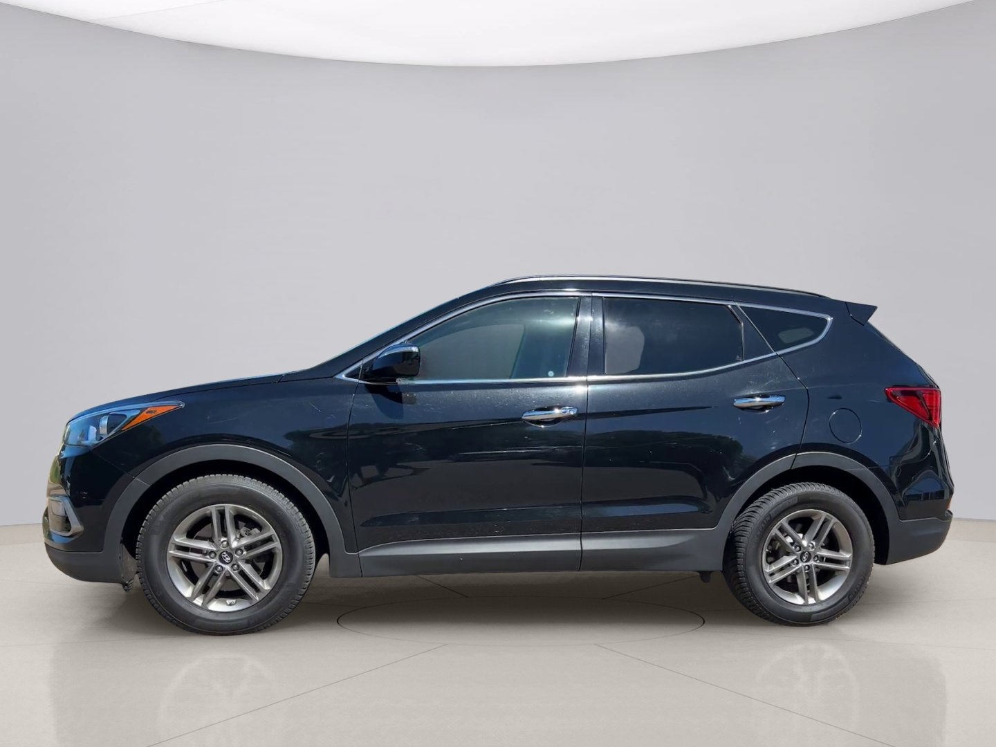 Used 2017 Black Hyundai SPORT image 3
