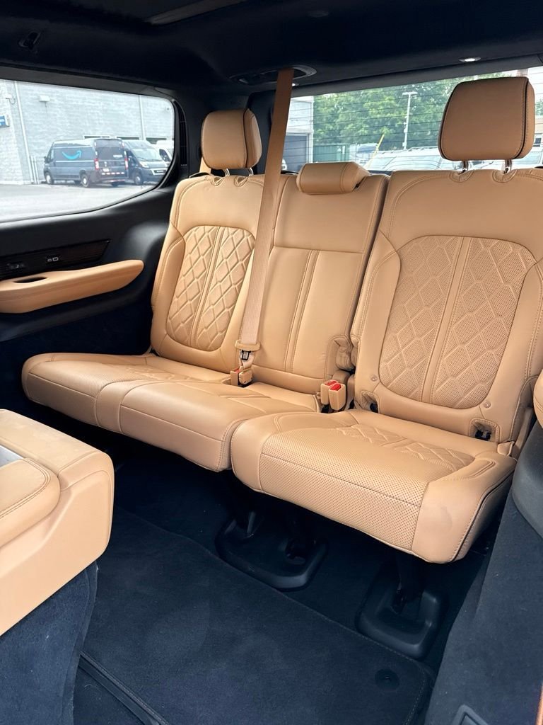 Used 2023 White Jeep Series III image 13