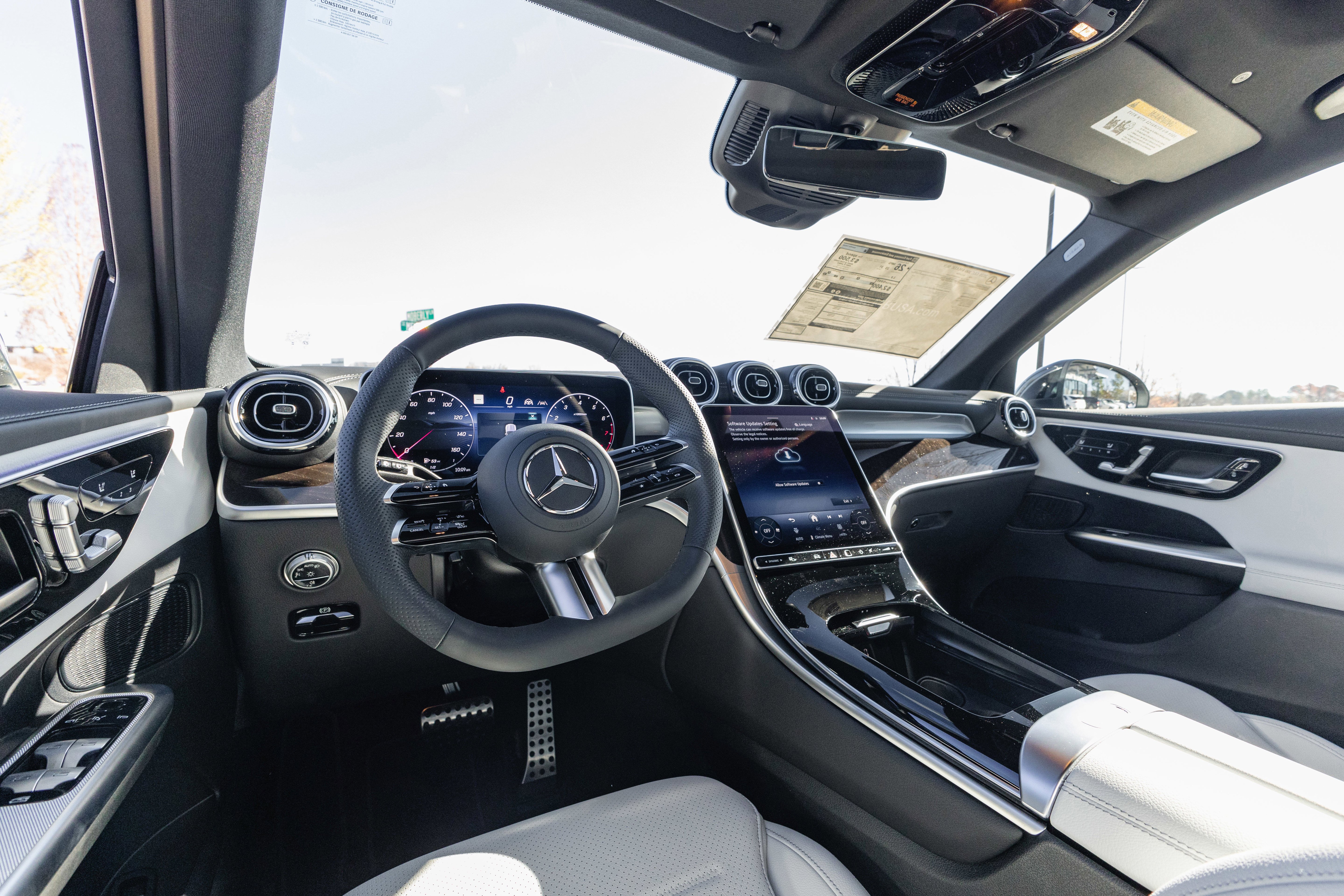 New 2026 Obsidian Black Metallic Mercedes-Benz GLC 300 image 17
