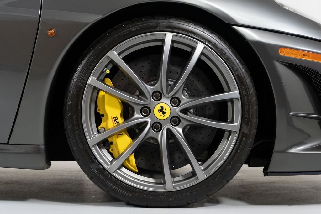 Used 2009 Gray Ferrari Scuderia image 20