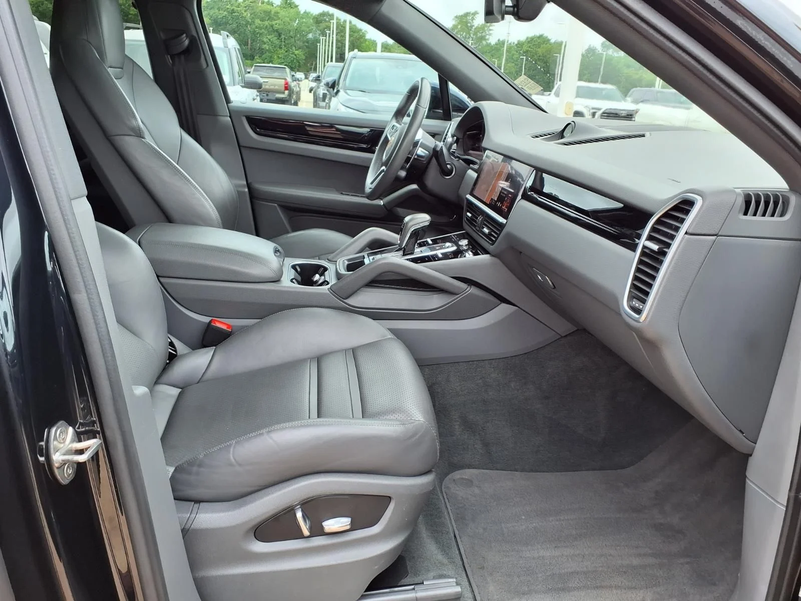Used 2021 Black Porsche Base image 20