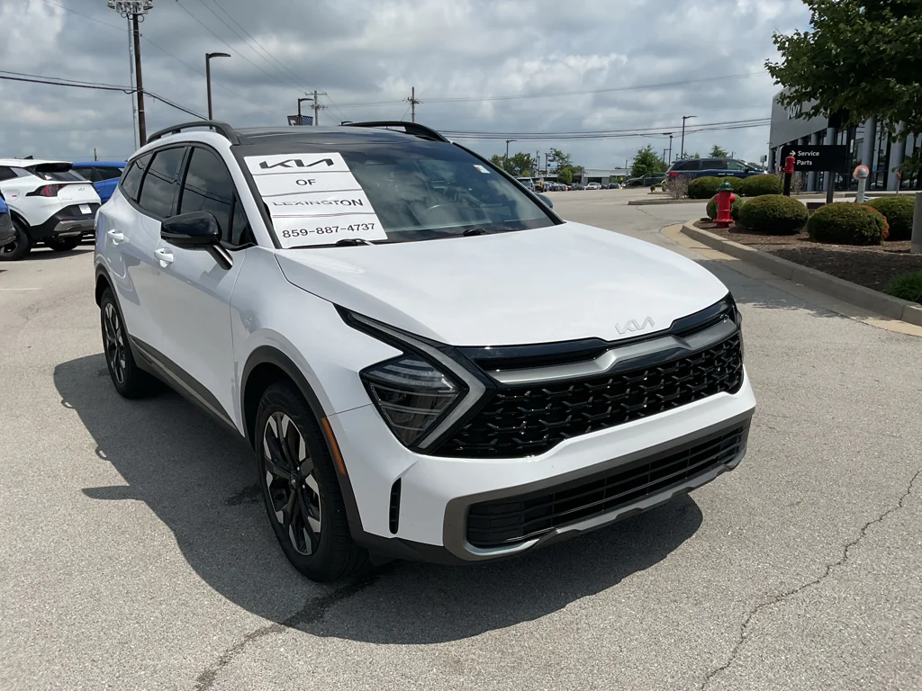 Used 2024 Glacial White Pearl Kia X-Line image 2