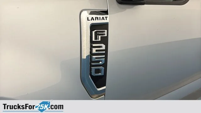 Used 2019 Ingot Silver Ford Lariat image 43