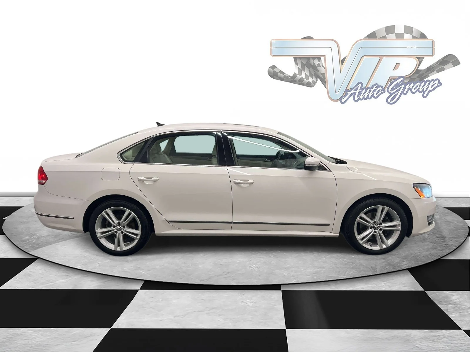 Used 2015 Candy White Volkswagen 1.8T SE image 5