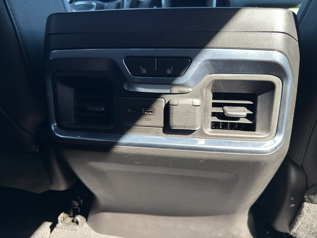 Used 2021 Onyx Black GMC Denali image 13