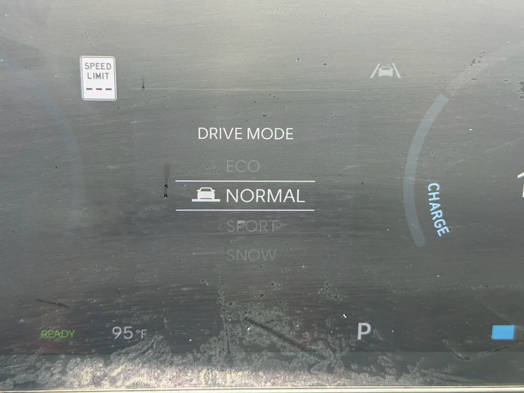 Used 2024 Meta Blue Pearl Hyundai Electric Limited image 27